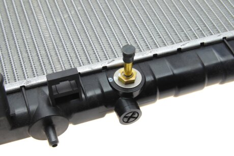 Радиатор охлаждения двигателя nrf 53356