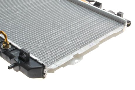 Радиатор охлаждения двигателя nrf 53356