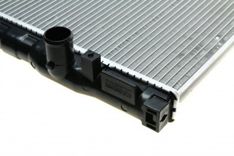 Радиатор охлаждения двигателя nrf 53366