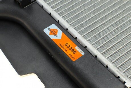 Радіатор охолодження двигуна nrf 53396