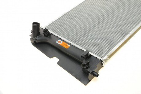 Радіатор охолодження двигуна nrf 53396