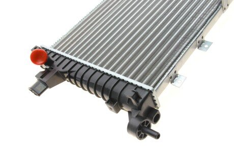 Радиатор охлаждения двигателя nrf 53447A