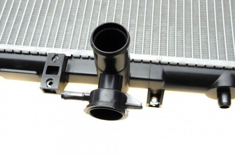 Радиатор охлаждения двигателя nrf 53581