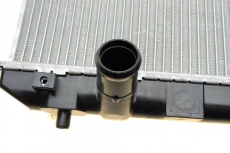 Радиатор охлаждения двигателя nrf 53582