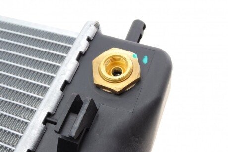 Радиатор охлаждения двигателя nrf 53748