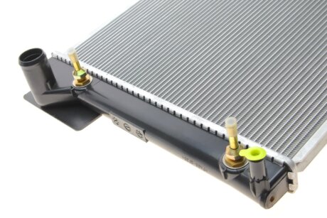 Радиатор охлаждения двигателя nrf 53766