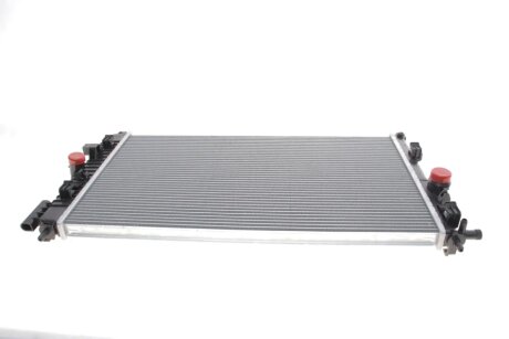 Радіатор охолодження двигуна nrf 53776 на Опель Инсигния а