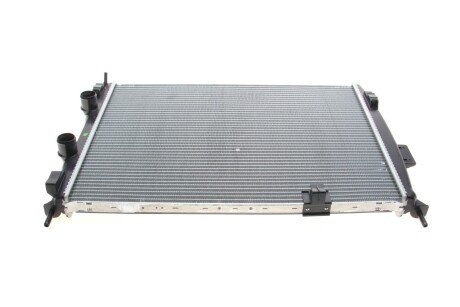 Радіатор охолодження двигуна nrf 53846 на Ниссан Qashqai j10