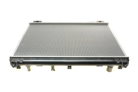 Радиатор охлаждения двигателя nrf 53917 на Сузуки Гранд Витара