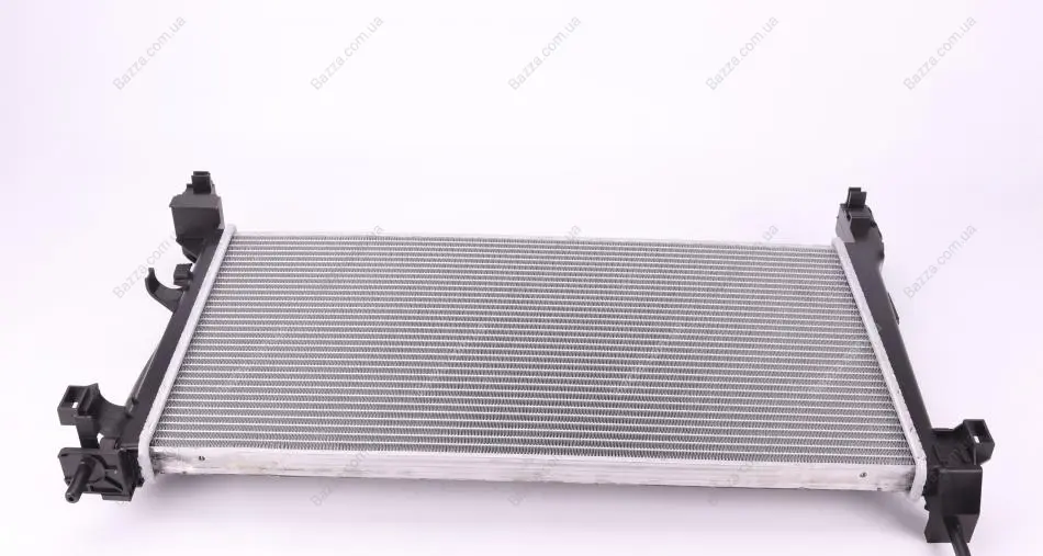 Радіатор охолодження двигуна NRF 53934 (фото 1)