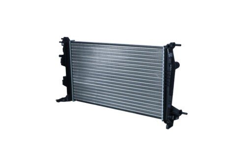 Радиатор охлаждения двигателя nrf 53963A