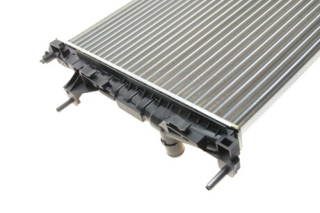 Радиатор охлаждения двигателя nrf 53965