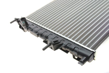 Радиатор охлаждения двигателя nrf 53965