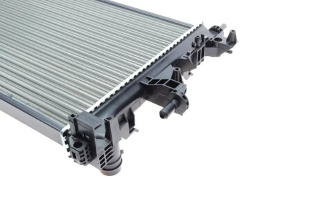 Радіатор охолодження двигуна nrf 54204A