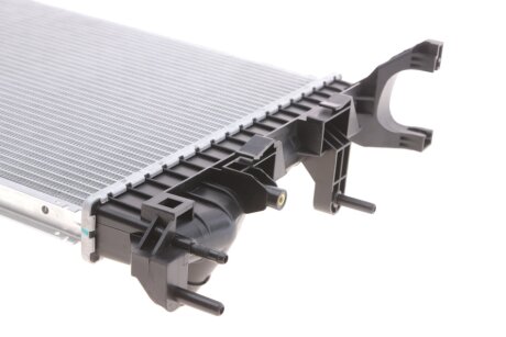 Радиатор охлаждения двигателя nrf 550004