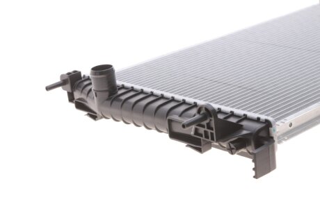 Радиатор охлаждения двигателя nrf 550004