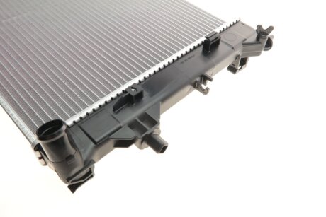 Радиатор охлаждения двигателя nrf 550035