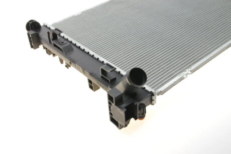 Радиатор охлаждения двигателя nrf 550038