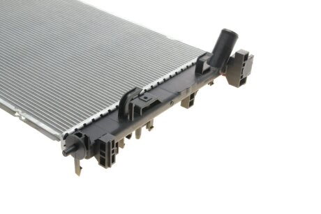 Радиатор охлаждения двигателя nrf 550038