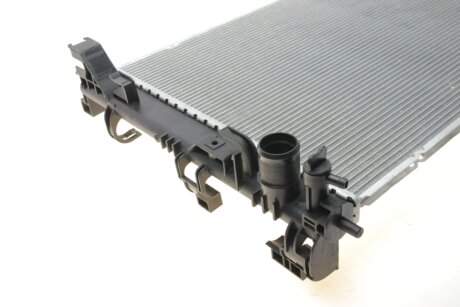 Радиатор охлаждения двигателя nrf 550038