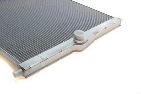 Радіатор охолодження двигуна nrf 550138