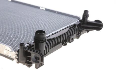 Радіатор охолодження двигуна nrf 550219
