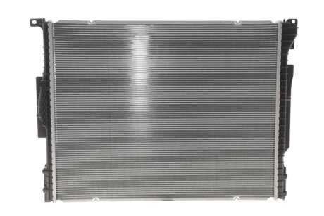 Радиатор охлаждения двигателя nrf 550254