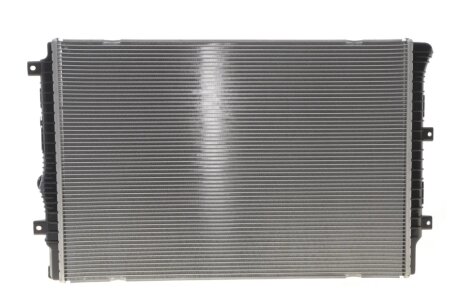 Радиатор охлаждения двигателя nrf 550277