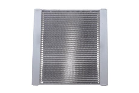 Радіатор охолодження двигуна nrf 550305