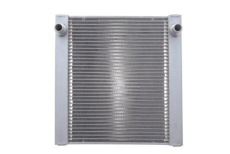 Радиатор охлаждения двигателя nrf 550305 на Бмв 7 серии