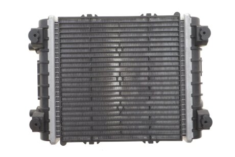 Радиатор охлаждения двигателя nrf 550329