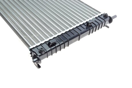 Радіатор охолодження двигуна nrf 56134A