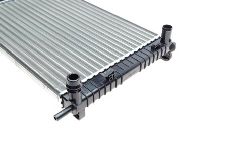 Радіатор охолодження двигуна nrf 56134A