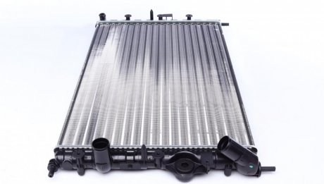 Радиатор охлаждения двигателя nrf 58025