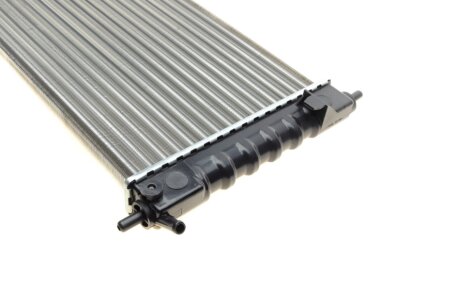 Радиатор охлаждения двигателя nrf 58154