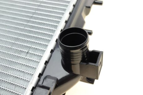 Радиатор охлаждения двигателя nrf 58204