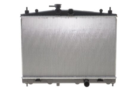 Радіатор охолодження двигуна nrf 58236 на Ниссан Жук