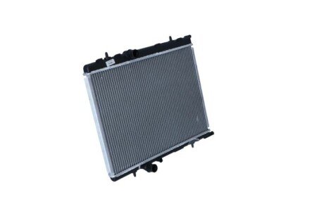 Радиатор охлаждения двигателя nrf 58308