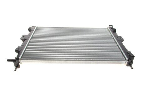 Радиатор охлаждения двигателя nrf 58328