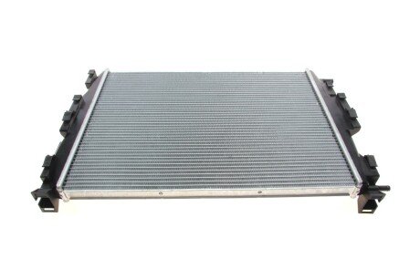 Радиатор охлаждения двигателя nrf 58329