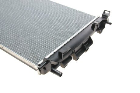 Радиатор охлаждения двигателя nrf 58329