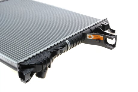 Радиатор охлаждения двигателя nrf 58356