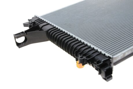 Радиатор охлаждения двигателя nrf 58356