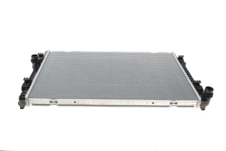 Радиатор охлаждения двигателя nrf 58437