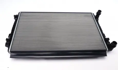 Радиатор охлаждения двигателя NRF 58453