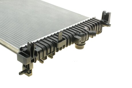 Радіатор охолодження двигуна nrf 58473