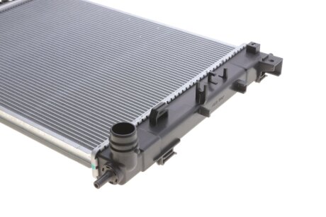 Радиатор охлаждения двигателя nrf 58522