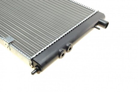 Радиатор охлаждения двигателя nrf 58670