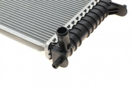 Радиатор охлаждения двигателя nrf 58790