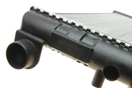 Радіатор охолодження двигуна nrf 58845